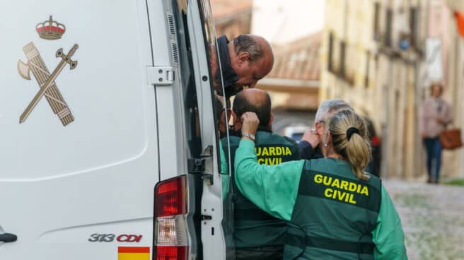 El detenido por la desaparición de Juana Canal, Jesús P.H., llega a los Juzgados de Ávila.