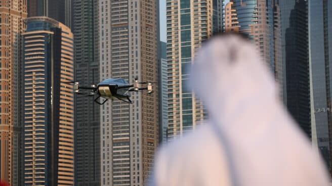 Coche volador en Dubai. Coche volador en Dubai.