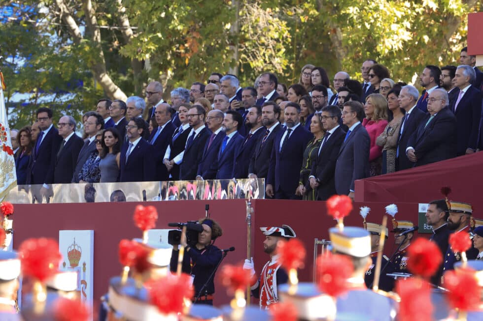 Vista general de la tribuna de autoridades al inicio del desfile del Día de la Fiesta Nacional, este miércoles en Madrid.