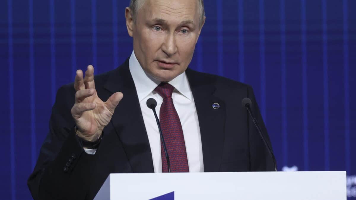 Putin interviene en un club de debate en Moscú.