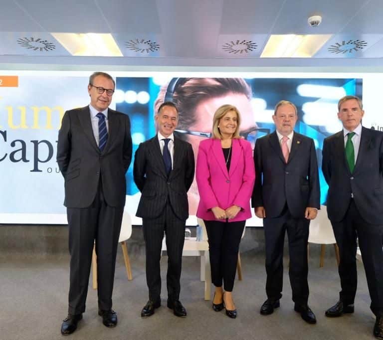 El informe 'Human Capital Outlook’ advierte de la pérdida de impulso para crear empleo