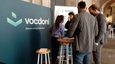 Vocdoni y BLOOCK firma una alianza para impulsar la digitalización en empresas convencionales