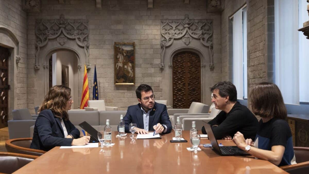 ERC y Junts finiquitan el "procés" en una crisis en la que solo gana Pedro Sánchez