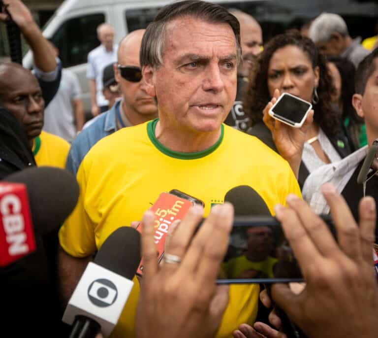 Bolsonaro, en silencio, pierde la Presidencia, pero el bolsonarismo sigue allí
