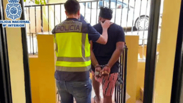 Un falso marine "enamora" a una mujer y le estafa 835.000 euros