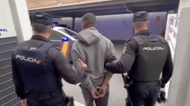 Detenido en la frontera con Francia el presunto autor del robo en la casa de Benzema Detenido en la frontera con Francia el presunto autor del robo en la casa de Benzema