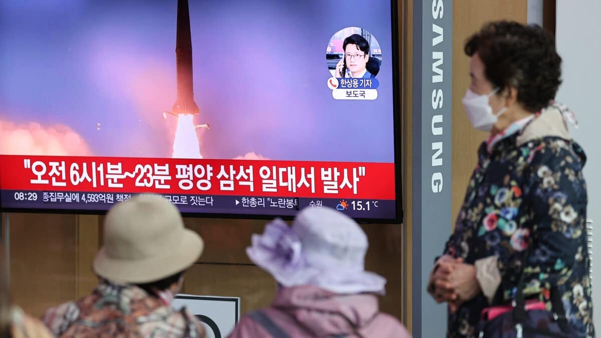 Corea del Norte lanza dos misiles de corto alcance