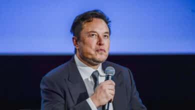 De cómo Elon Musk está liándola en Ucrania: ahora dice que no puede financiar Starlink