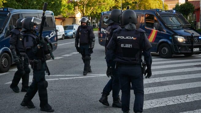 Antidisturbios de la Policía Nacional, durante un servicio en Pamplona.