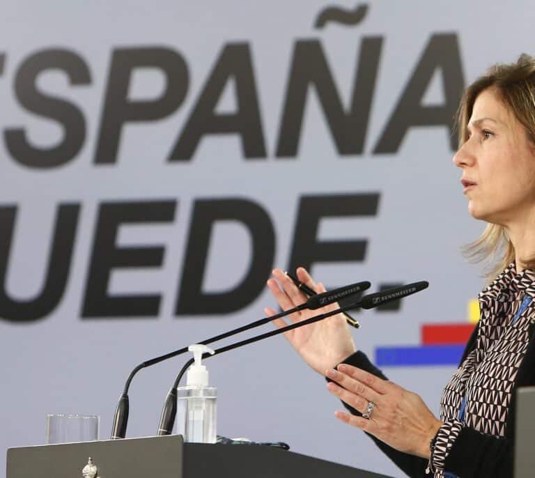 Sanidad da publicidad 31 meses después a contratos de emergencia por la covid-19