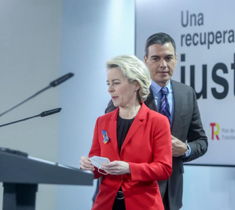 Bruselas amenaza con congelar los fondos de recuperación Next Generation a España por incumplir los códigos de control