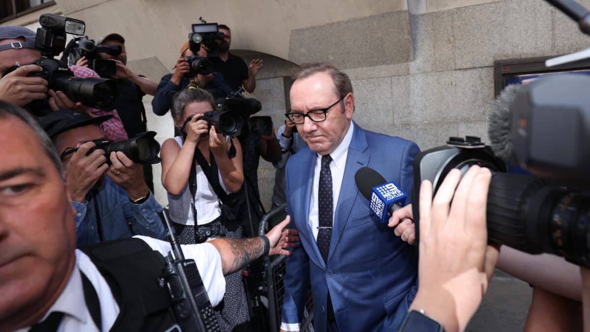 Kevin Spacey sale exculpado del juicio por abuso sexual al actor Anthony Rapp.