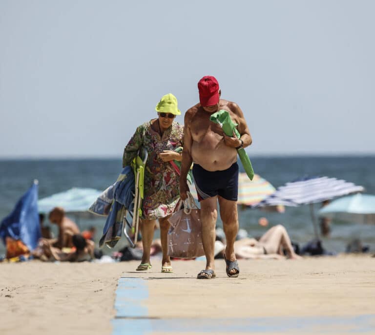 Las temperaturas récord de octubre alargan el verano en España que ya dura 40 días más que en los años 80