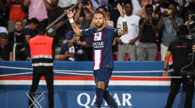 Neymar se enfrenta a partir del lunes a 5 años de cárcel en el juicio por su fichaje por el Barça