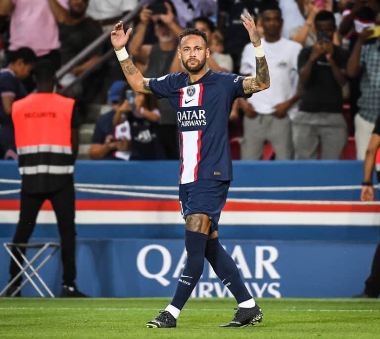 Neymar se enfrenta a partir del lunes a 5 años de cárcel en el juicio por su fichaje por el Barça