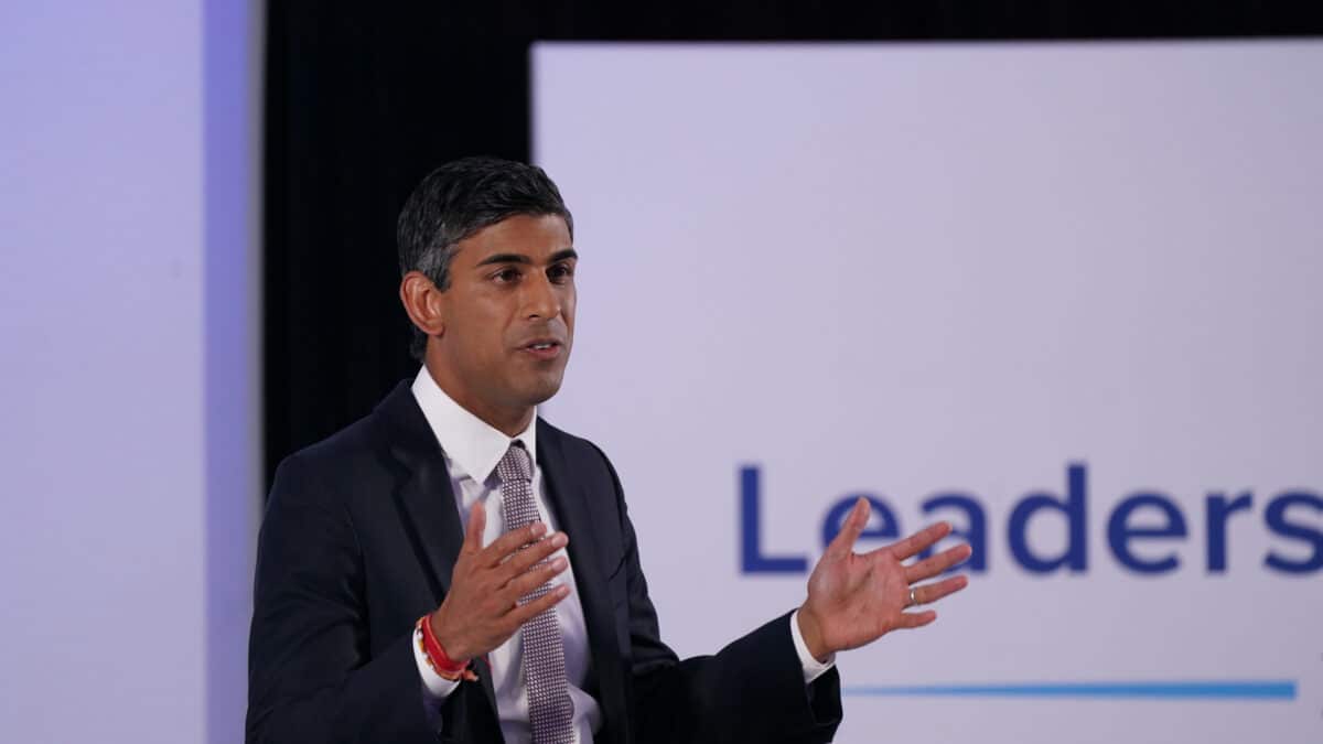 Rishi Sunak anuncia oficialmente su candidatura para suceder a Liz Truss