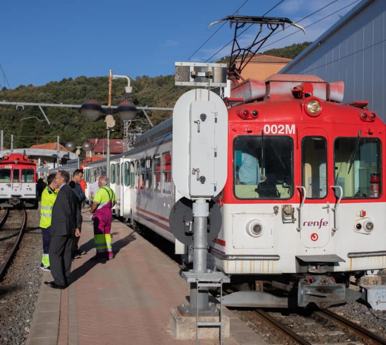 Sindicatos desconvocan la huelga de Renfe tras su compromiso por negociar la subida de sueldos