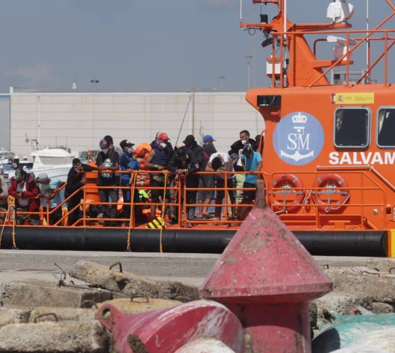 La llegada de migrantes cae un 41,5% en verano tras la nueva sintonía con Marruecos