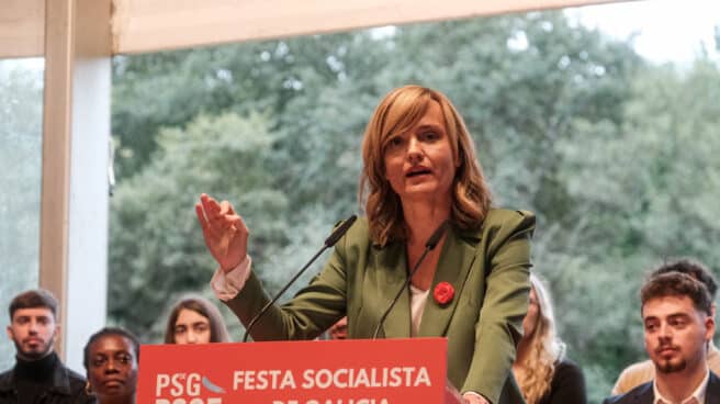 La ministra de Educación, Pilar Alegría, interviene durante la celebración de la Fiesta Socialista de Sigüeiro (Galicia) La ministra de Educación, Pilar Alegría, interviene durante la celebración de la Fiesta Socialista de Sigüeiro (Galicia)