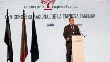 La empresa familiar sale en defensa de Ferrovial y pide al Gobierno que "evite descalificar a empresarios"