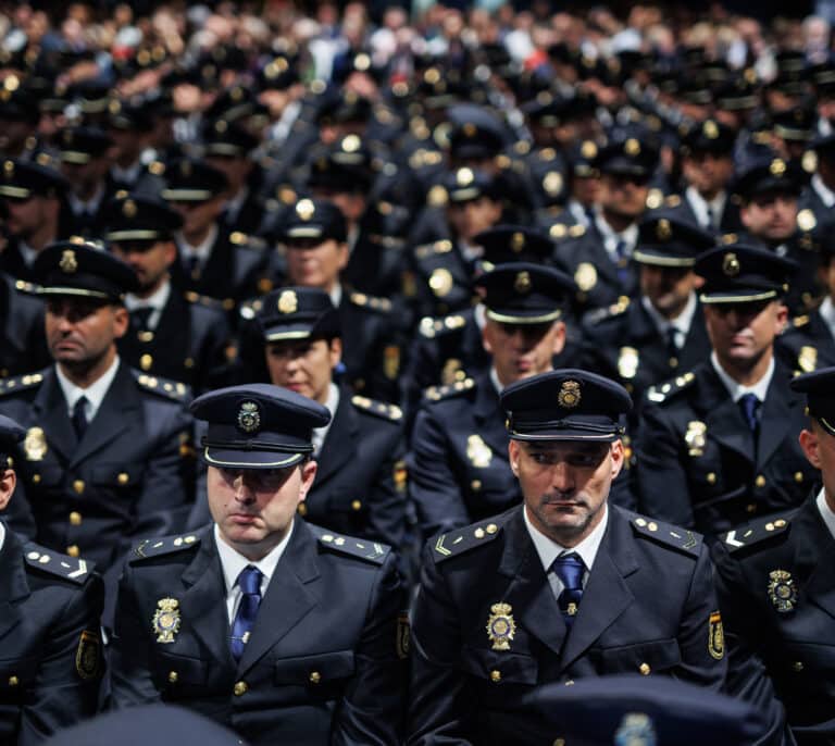 El Gobierno elimina el requisito de estatura mínima para ser Policía Nacional