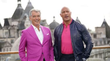 Pierce Brosnan y Dwayne Johnson presentan 'Black Adam', la esperada película de superhéroes de DC