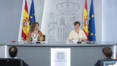 Moncloa aprueba ayudas al gas para otros tres millones de hogares que incluyen las calderas comunitarias