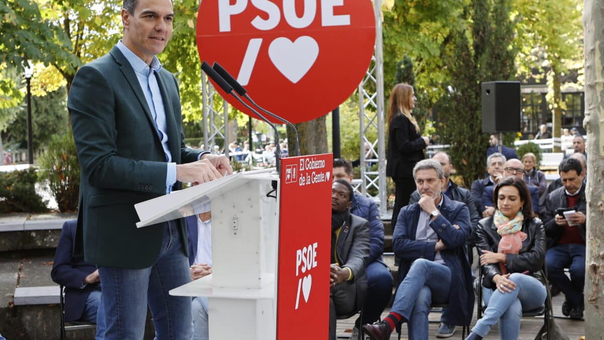 Los barones, el hueco de Podemos y los estertores de Sánchez