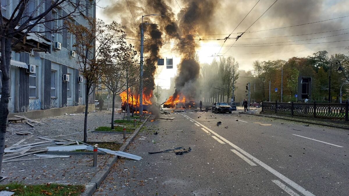 Kiev tras los bombardeos de 2022.