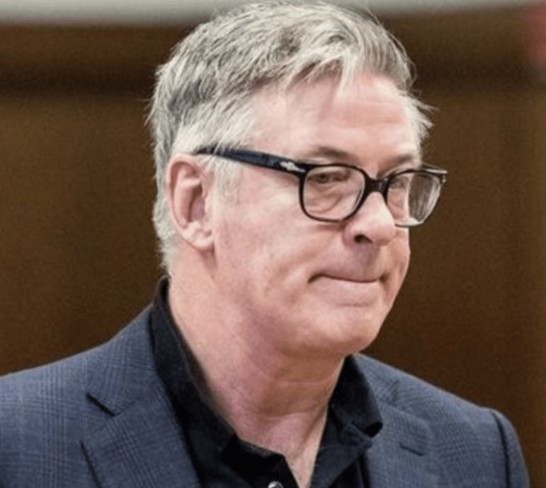 Alec Baldwin anuncia un acuerdo con la familia de Halyna Hutchins, la fotógrafa a la que mató por accidente