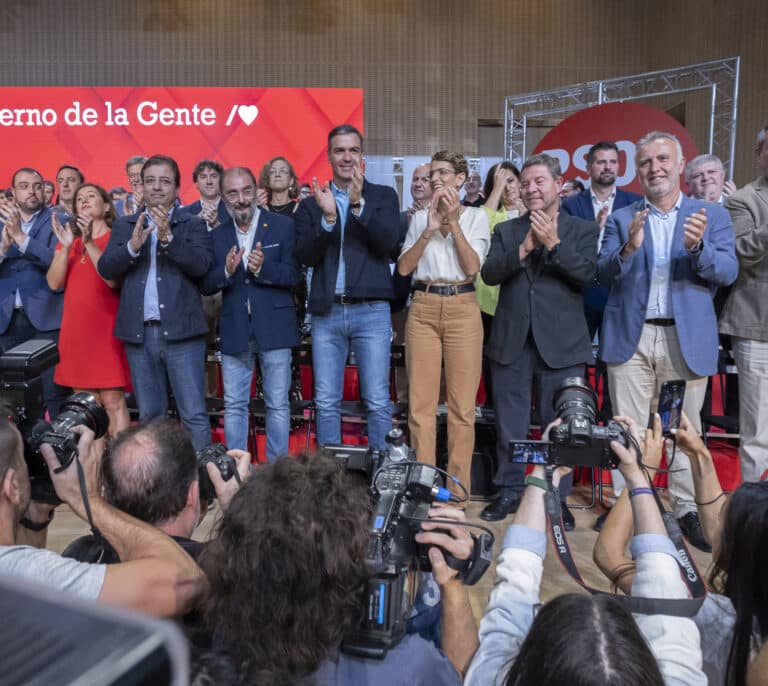 Barones del PSOE temen que el desgaste de sus socios ponga en riesgo sus gobiernos