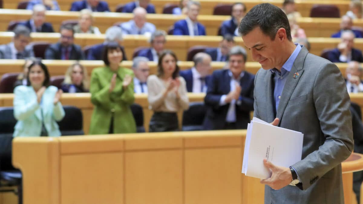 MADRID, 18/10/2022.- El presidente del Gobierno, Pedro Sánchez, durante el pleno del Senado, donde comparecerá para informar de las últimas medidas económicas y fiscales del Ejecutivo y el papel de las comunidades autónomas en su aplicación, este martes en Madrid. EFE/ Fernando Alvarado