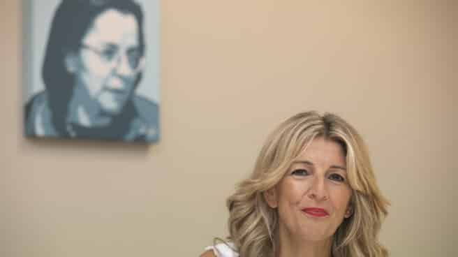 Yolanda Díaz visita la Academia de la Llingua Asturiana La vicepresidenta segunda del Gobierno y ministra de Trabajo y Economía Social, Yolanda Díaz, durante una visita a Oviedo.