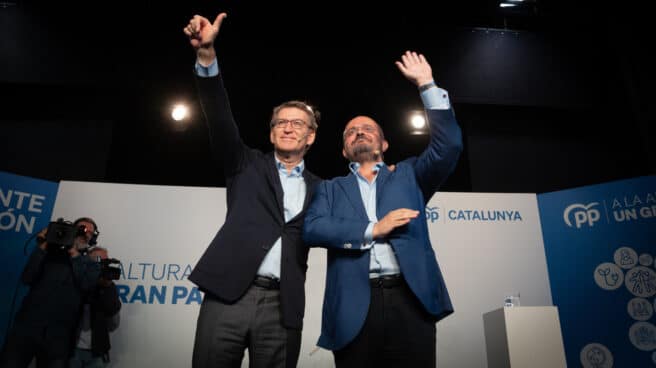 El coordinador general del PP, Elías Bendodo, y el presidente del PP, Alberto Núñez Feijóo