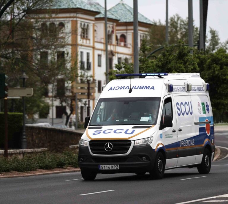 Sindicatos alcanzan un acuerdo con los operadores de las ambulancias para recolocar a los trabajadores que no han sido subrogados