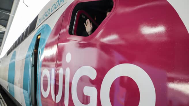 -Ouigo, el operador ferroviario de bajo coste de la compañía francesa SNCF, inaugura su segunda línea en España, que conecta en 1 hora y 50 minutos Valencia con Madrid. -Ouigo, el operador ferroviario de bajo coste de la compañía francesa SNCF, inaugura su segunda línea en España, que conecta en 1 hora y 50 minutos Valencia con Madrid.
