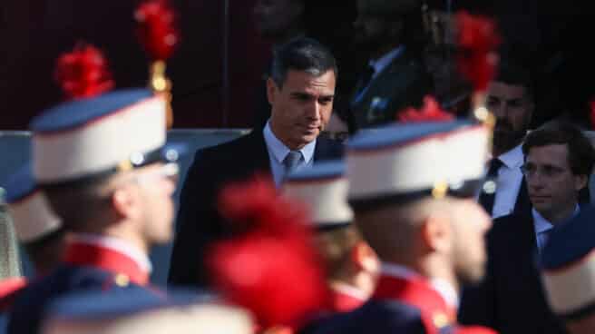 El desfile del Día de la Fiesta Nacional recupera la normalidad con más de 4.000 militares