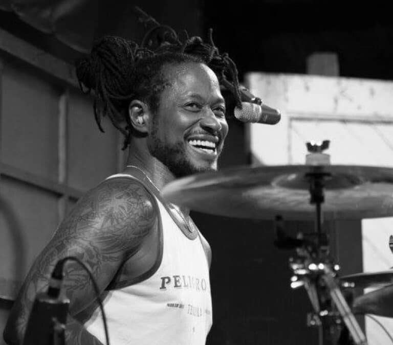 Muere D.H. Peligro, ex batería de Dead Kennedys y Red Hot Chili Peppers