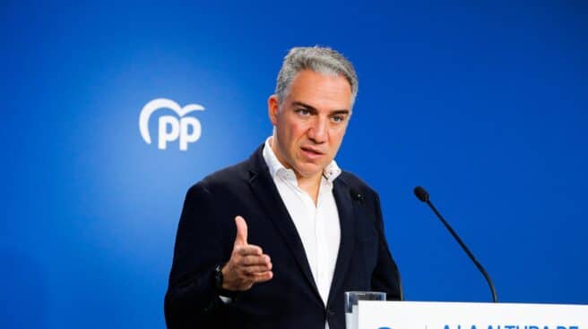 El coordinador general del PP, Elías Bendodo, ofrece una rueda de prensa en Génova, este lunes El coordinador general del PP, Elías Bendodo, ofrece una rueda de prensa en Génova, este lunes