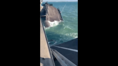 Ucrania celebra la explosión del puente de Crimea en el cumpleaños de Putin: "Todo lo ilegal debe ser destruido"