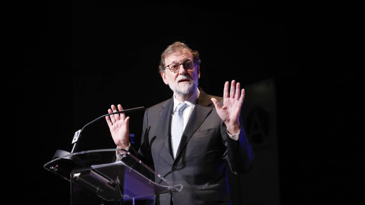 El expresidente del gobierno, Mariano Rajoy, interviene este lunes durante la inauguración de la jornada "Liderazgo político y reglobalización en América Latina