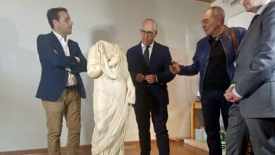 Descubren en Jaén una escultura romana de una mujer tallada en mármol del siglo I