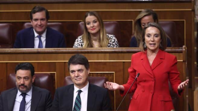 Sánchez responde en el pleno del Congreso a preguntas sobre la situación económica