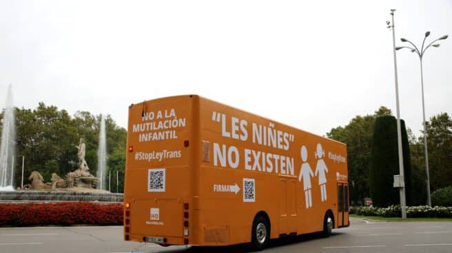 Autobús contra la ley trans. Autobús contra la ley trans.