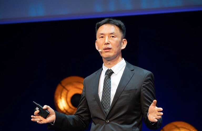 Huawei echa el resto con inversiones millonarias en Europa para frenar las amenazas de veto