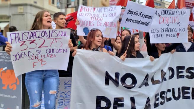 Estudiantes se manifiestan por toda España en defensa de la salud mental