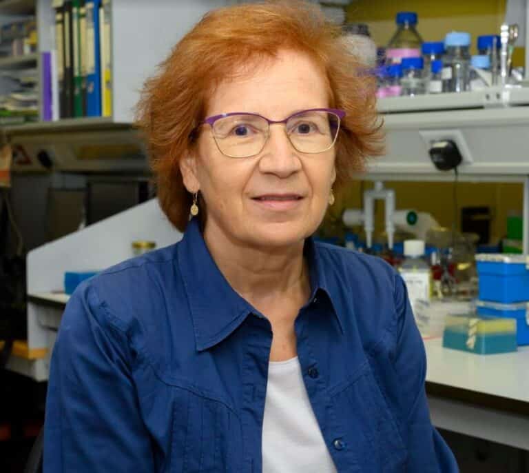 Margarita Del Val: "No hay evidencia sólida, ni siquiera en las residencias, de que se necesite la cuarta dosis"