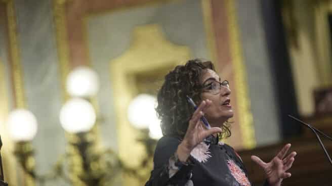 La ministra de Hacienda, María Jesús Montero, interviene en la segunda jornada del debate de enmiendas totales a los Presupuestos