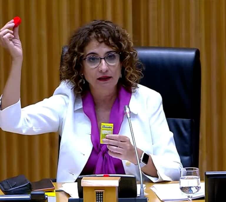 Los funcionarios recibirán la subida del 1,5% en su nómina de noviembre más los atrasos