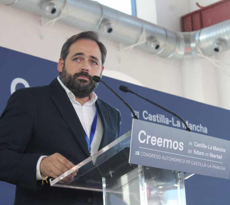 El cónclave del PP en Toledo agravó las dudas con Paco Núñez: "Le falta carisma"